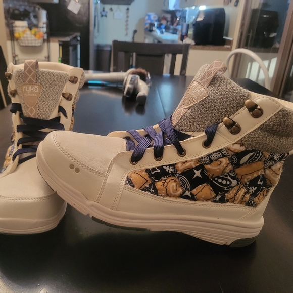 Custom made one of a kind (hand sued by me so I know it's the only pair) - Picture 4 of 10